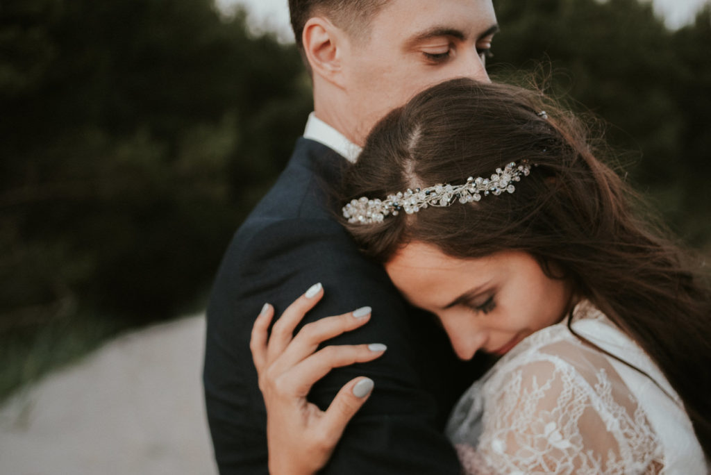 KĀ PADARĪT KĀZAS EMOCIONĀLĀKAS?