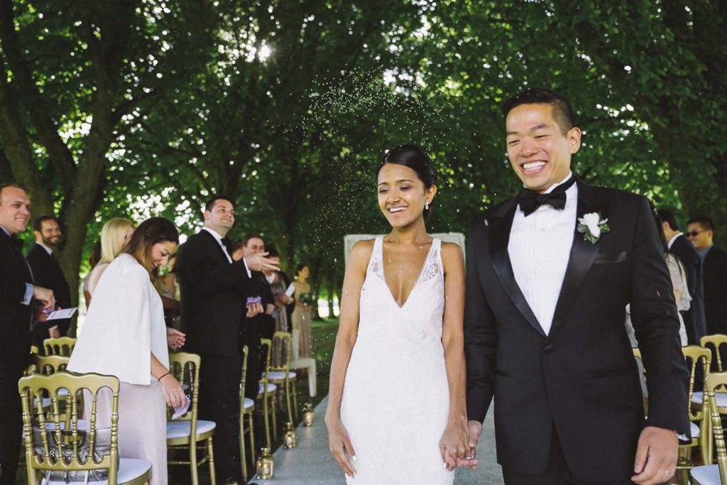 KĀZAS DIVĀS VALODĀS