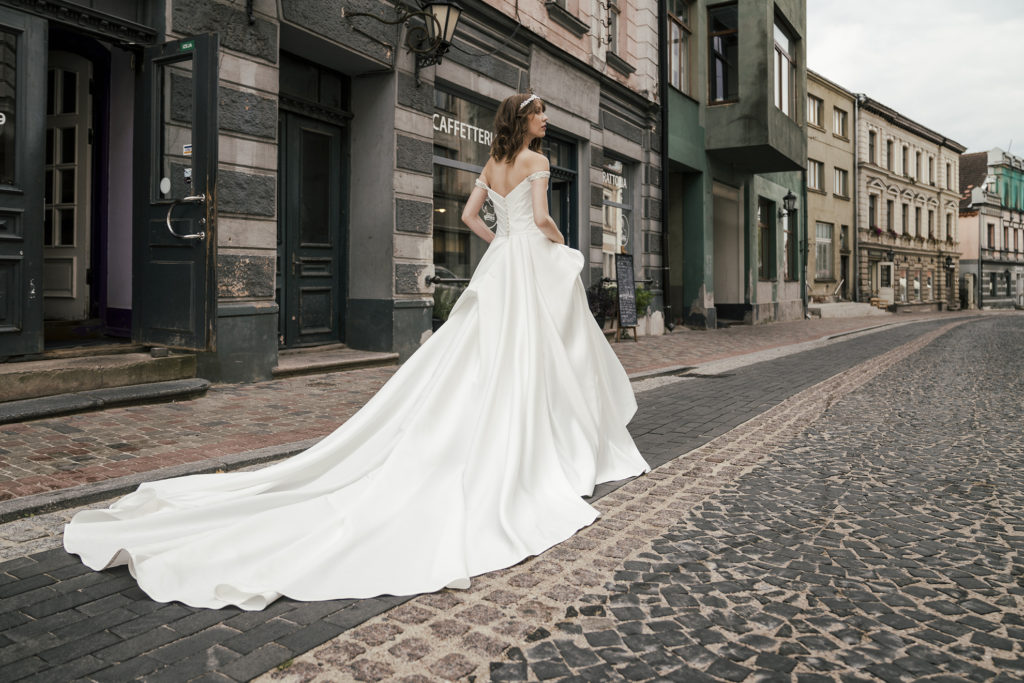 28_Jenna_Ingrida_Bridal