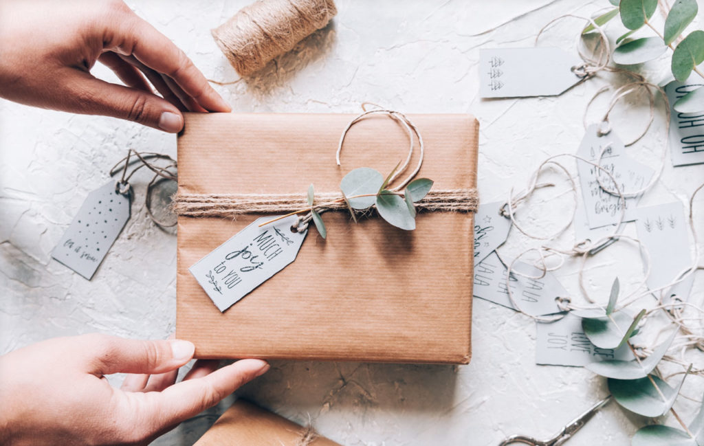 gift-giving-etiquette-image4