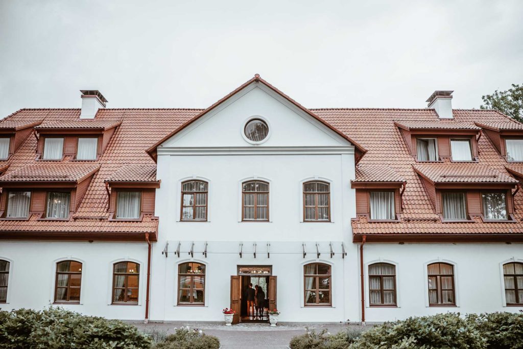 Kalnmuizas_pils_1