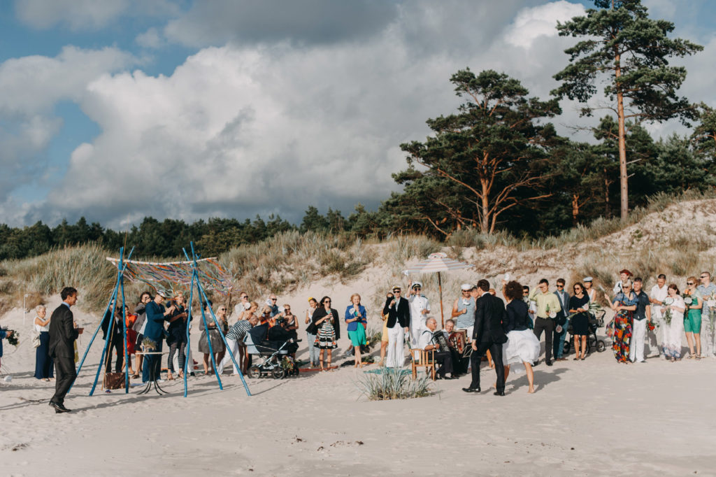Kāzas vasarā pie jūras Liepāja Chill Inn gatislocmelis 0038