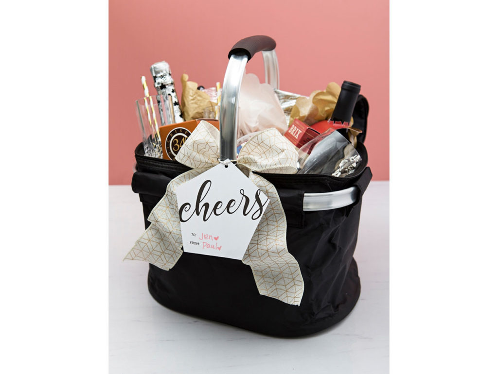 diy-romantic-picnic-basket-gift-project