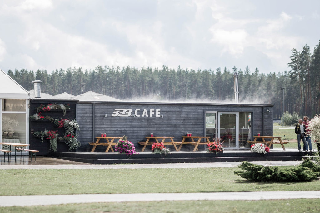 22_333cafe