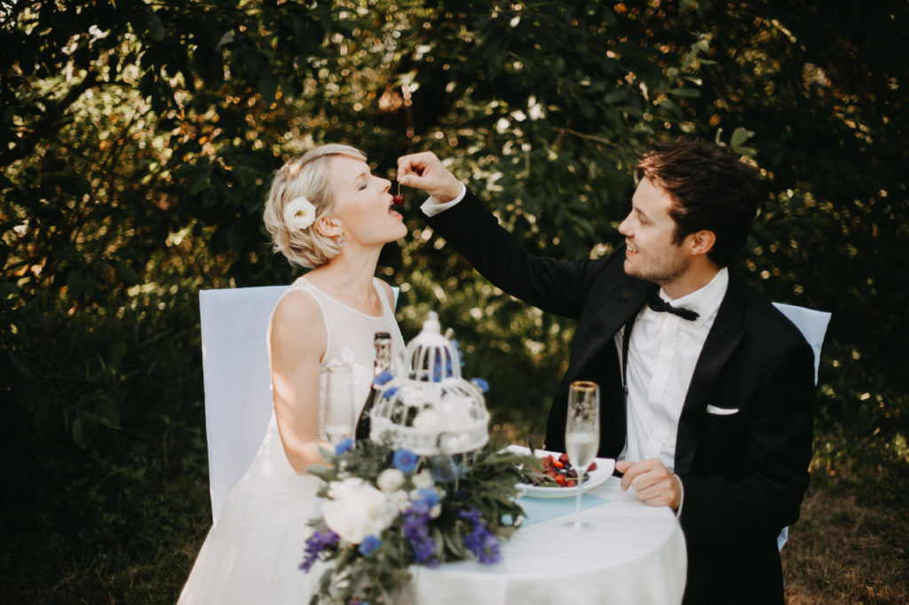 KO LĪGAVA UN LĪGAVAINIS VAR ĒST PIRMSKĀZU NEDĒĻĀ?