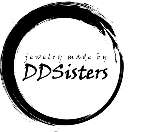 01-DDSisters