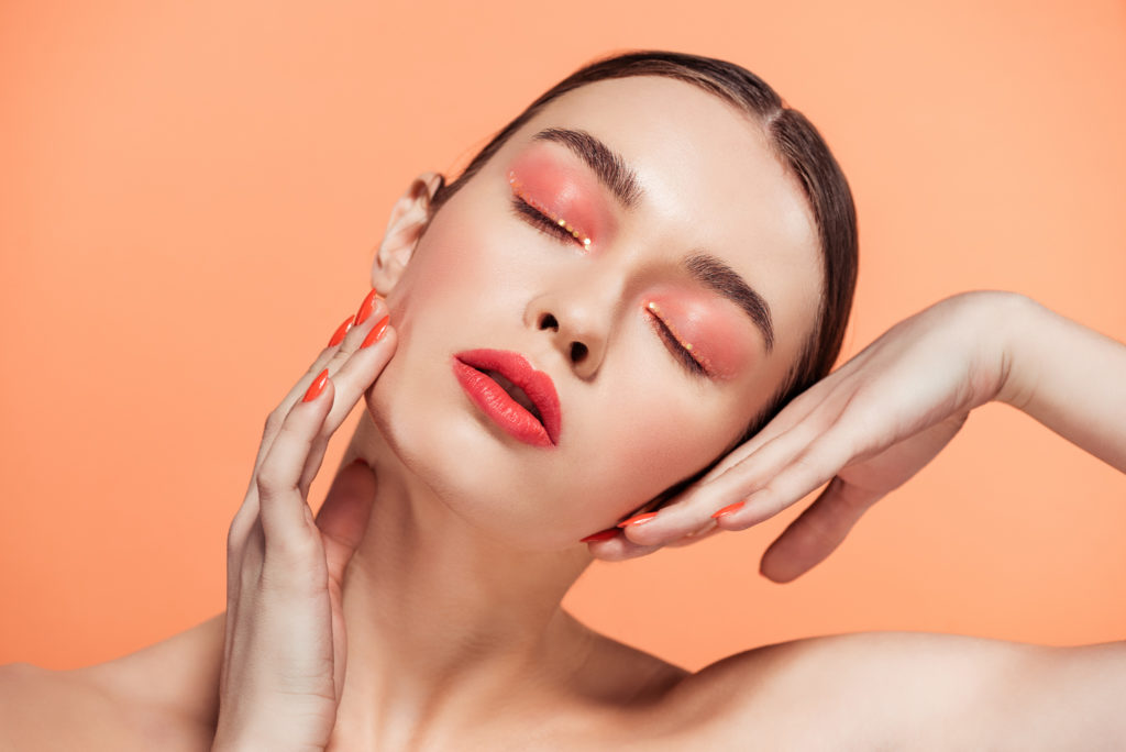 Atklāj savu vasaras make-up noslēpumu, uzdrīksties ļauties drosmīgām idejām