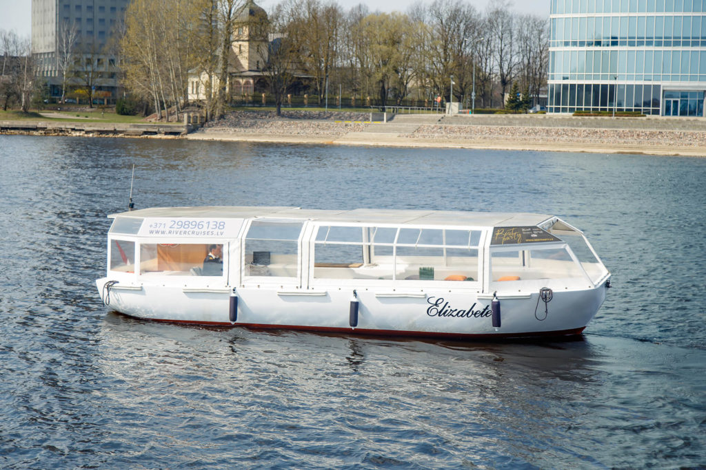 River boat ELIZABETE (1)