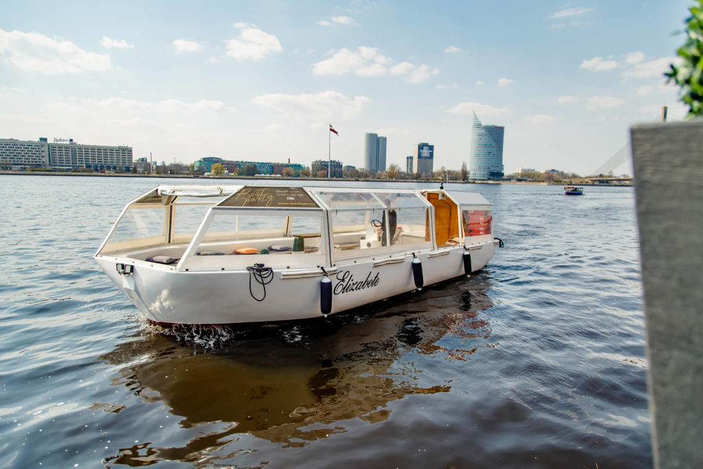 River boat ELIZABETE (10)