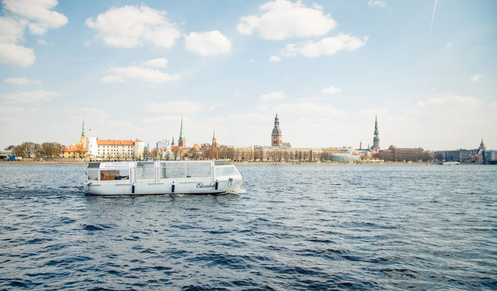 River boat ELIZABETE (3)