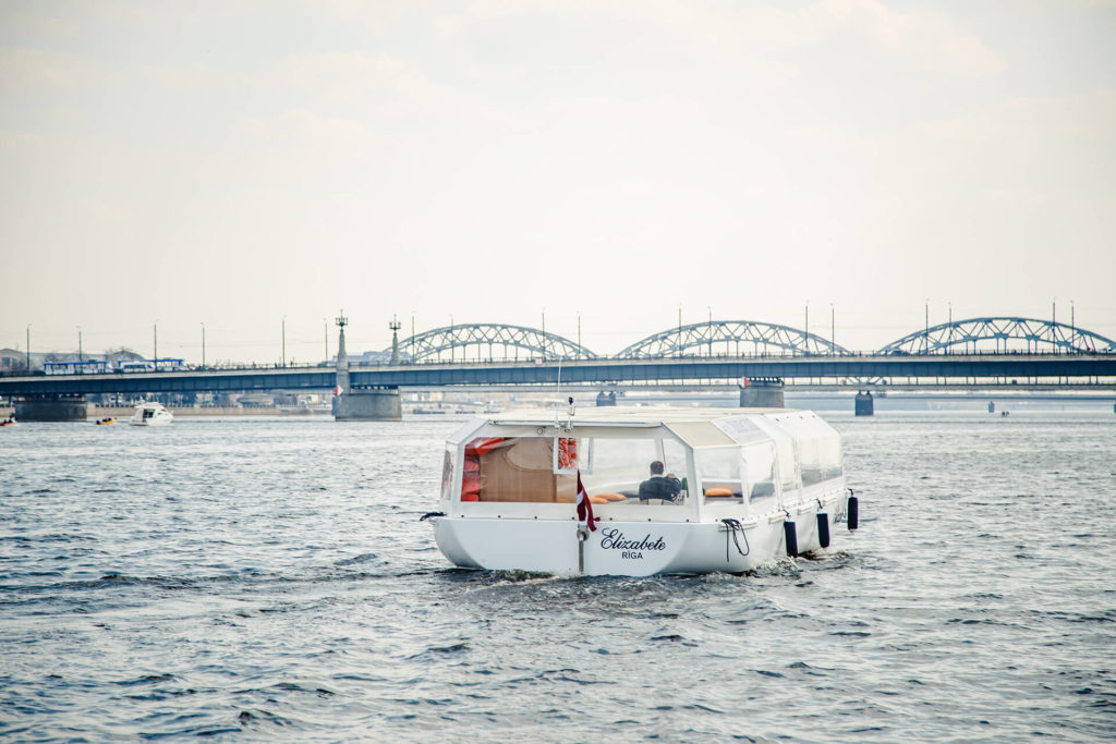 River boat ELIZABETE (4)