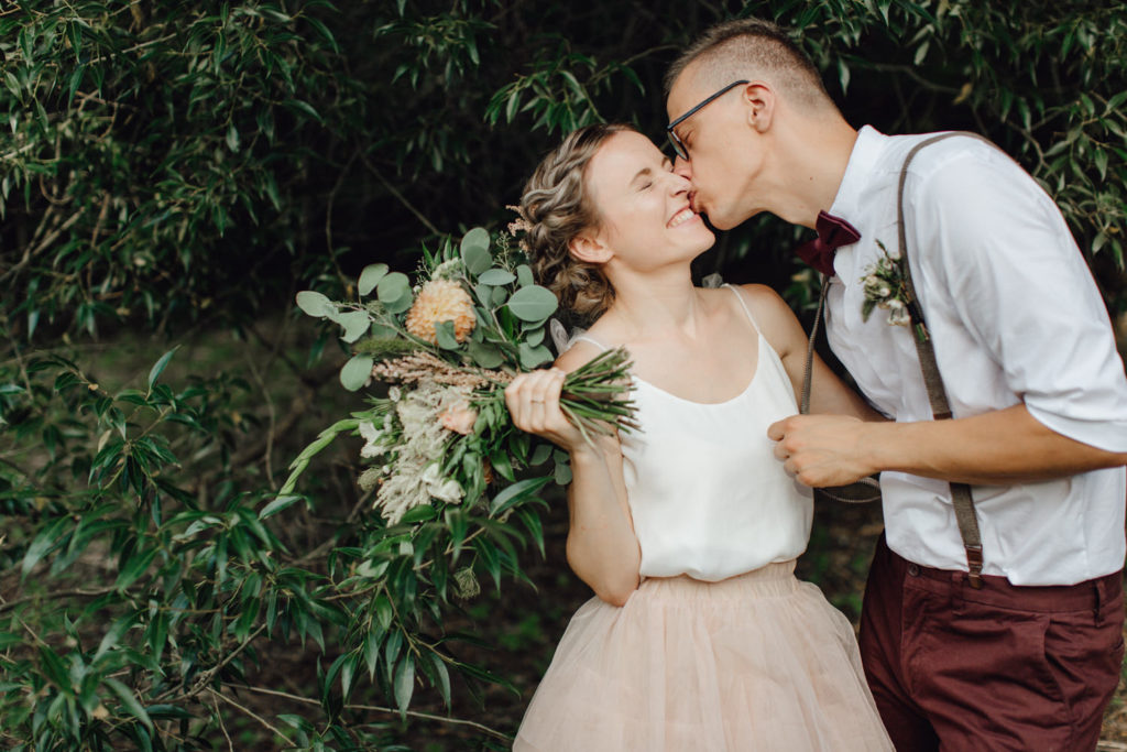 MEKLĒJOT SAVU KĀZU KODOLU