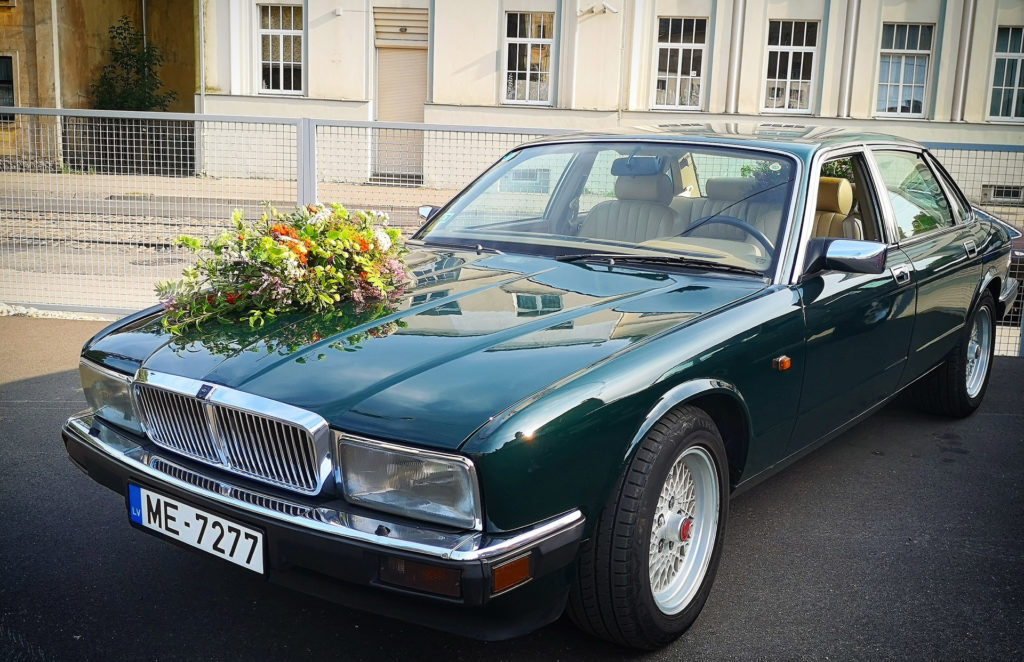 07_XJ40 rotajums uz motora parsega