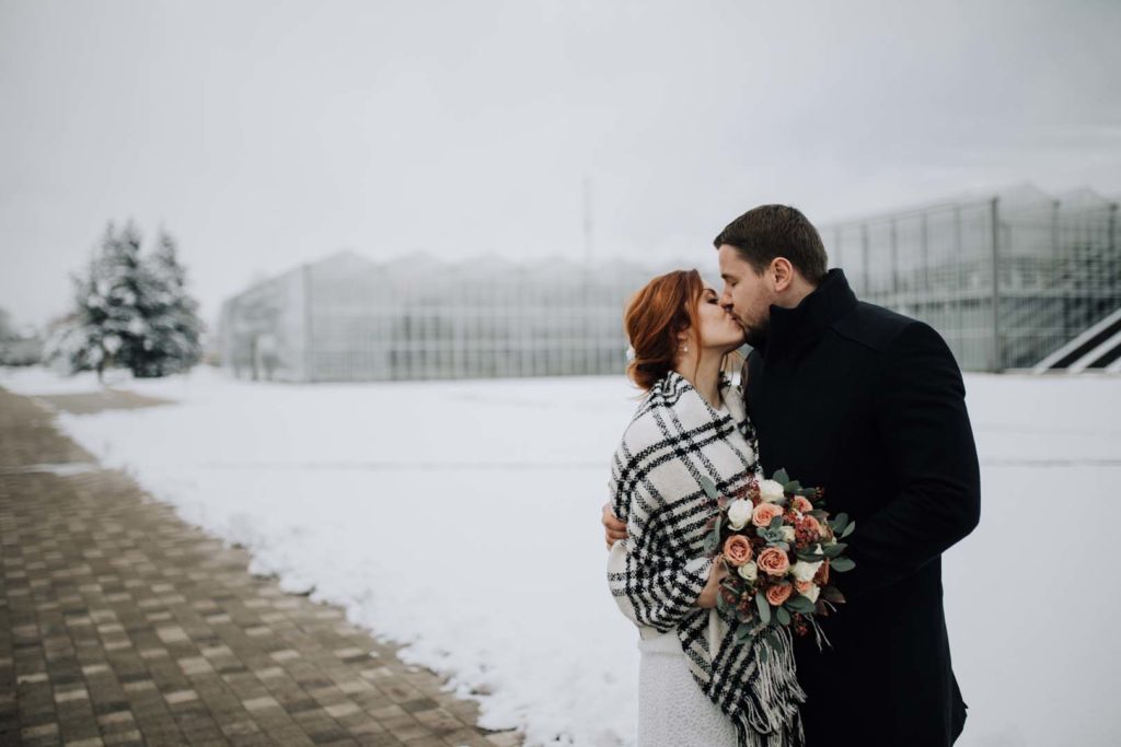 005_Kāzu_fotogrāfs_Ainars_Mazjanis_2016_kazas-ziema-kazas-Salaspils-botaniskaja-darza-kazu-fotosesija-ziema